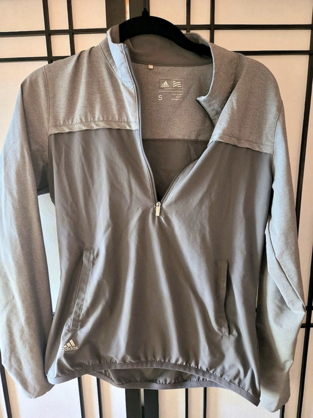adidas Womens Small Gray Lightweight Jacket Size Small Like New